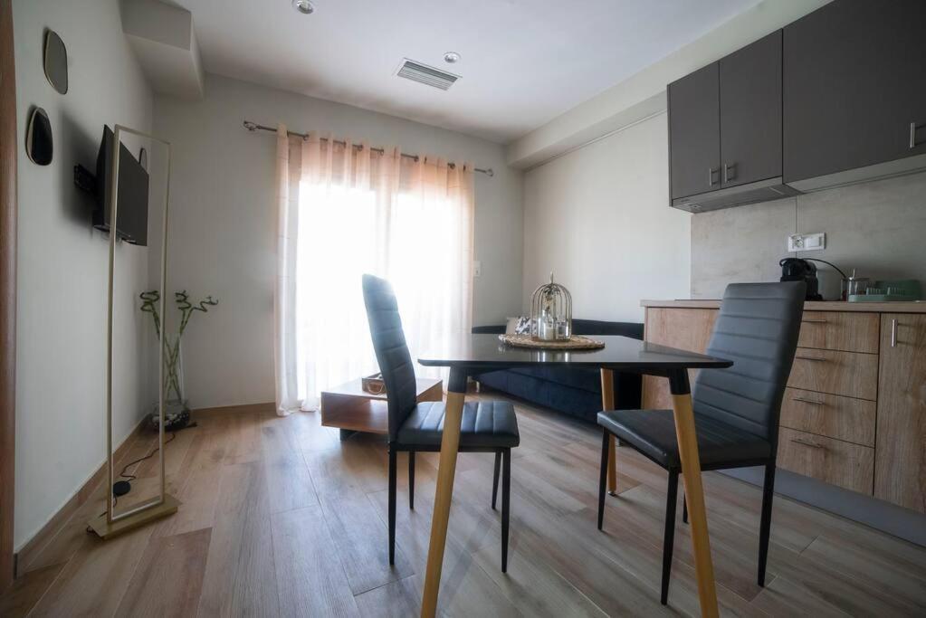 Coloris Aureus Apartment *
