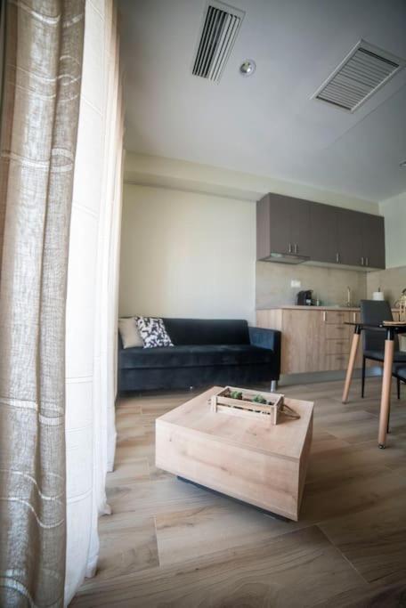 Coloris Aureus Apartment
